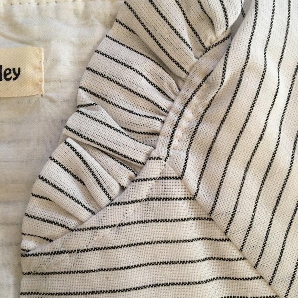 💐IVORY V-NECK DRESS💐 - Picture 5 of 8